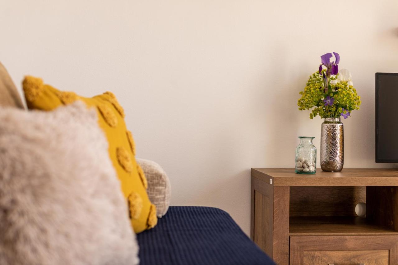 Apartment Magic Garden 巴斯卡 外观 照片