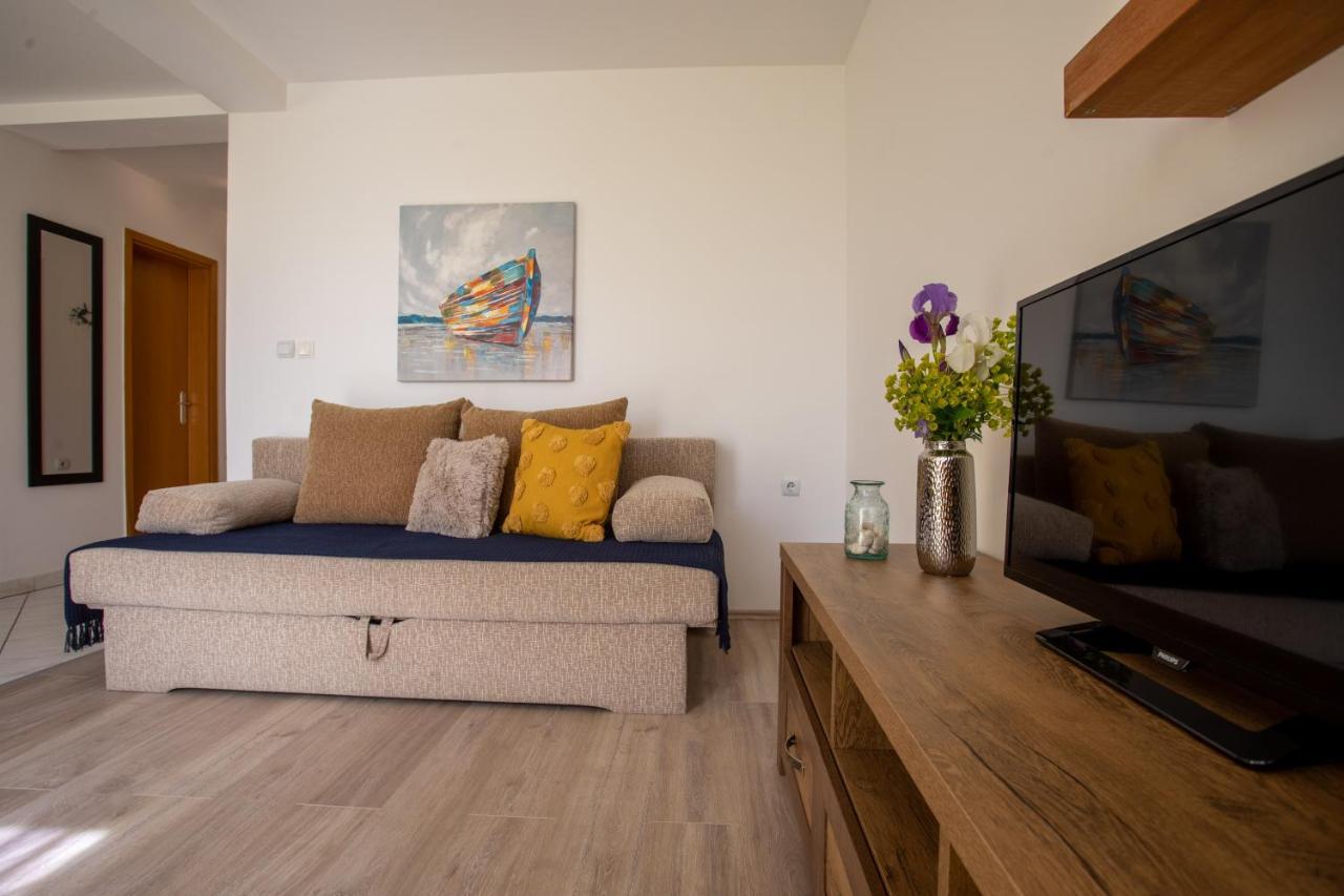 Apartment Magic Garden 巴斯卡 外观 照片